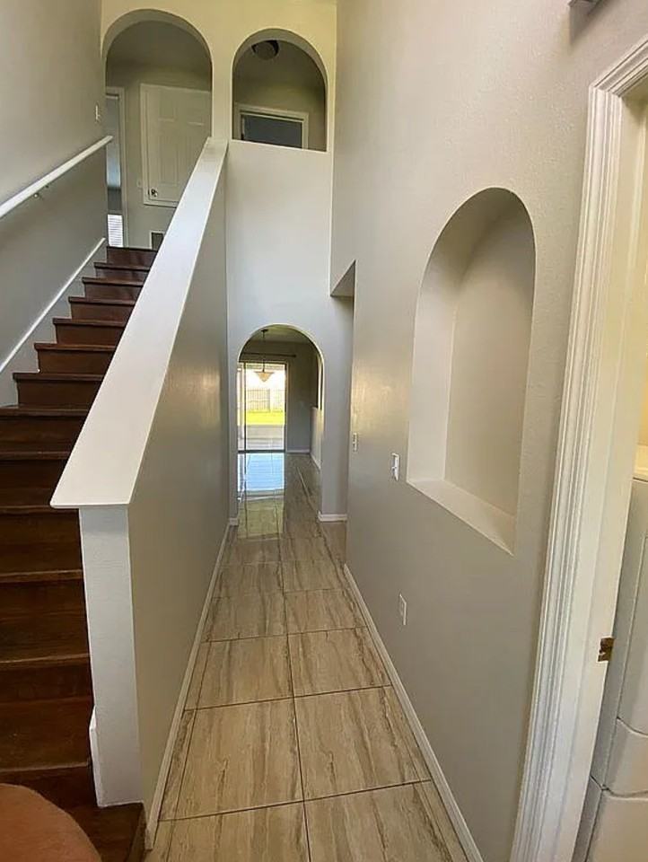 24813 Mary Beth Ct #NA - Photo 2 of 19