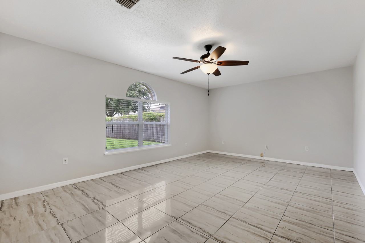 24813 Mary Beth Ct #NA - Photo 7 of 19