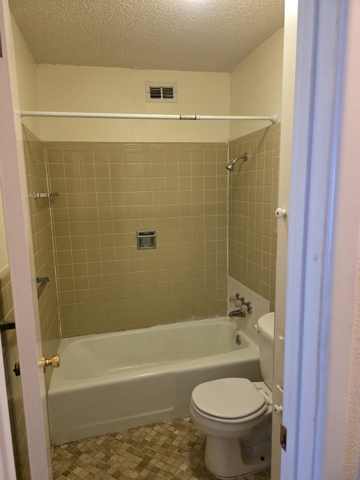 202 Jackson St #6 - Photo 5 of 9