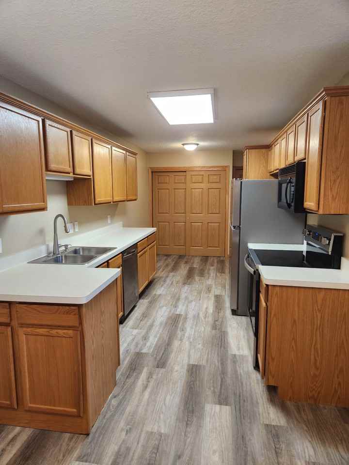 20657 Fenston Ave N #20657 - Photo 5 of 18