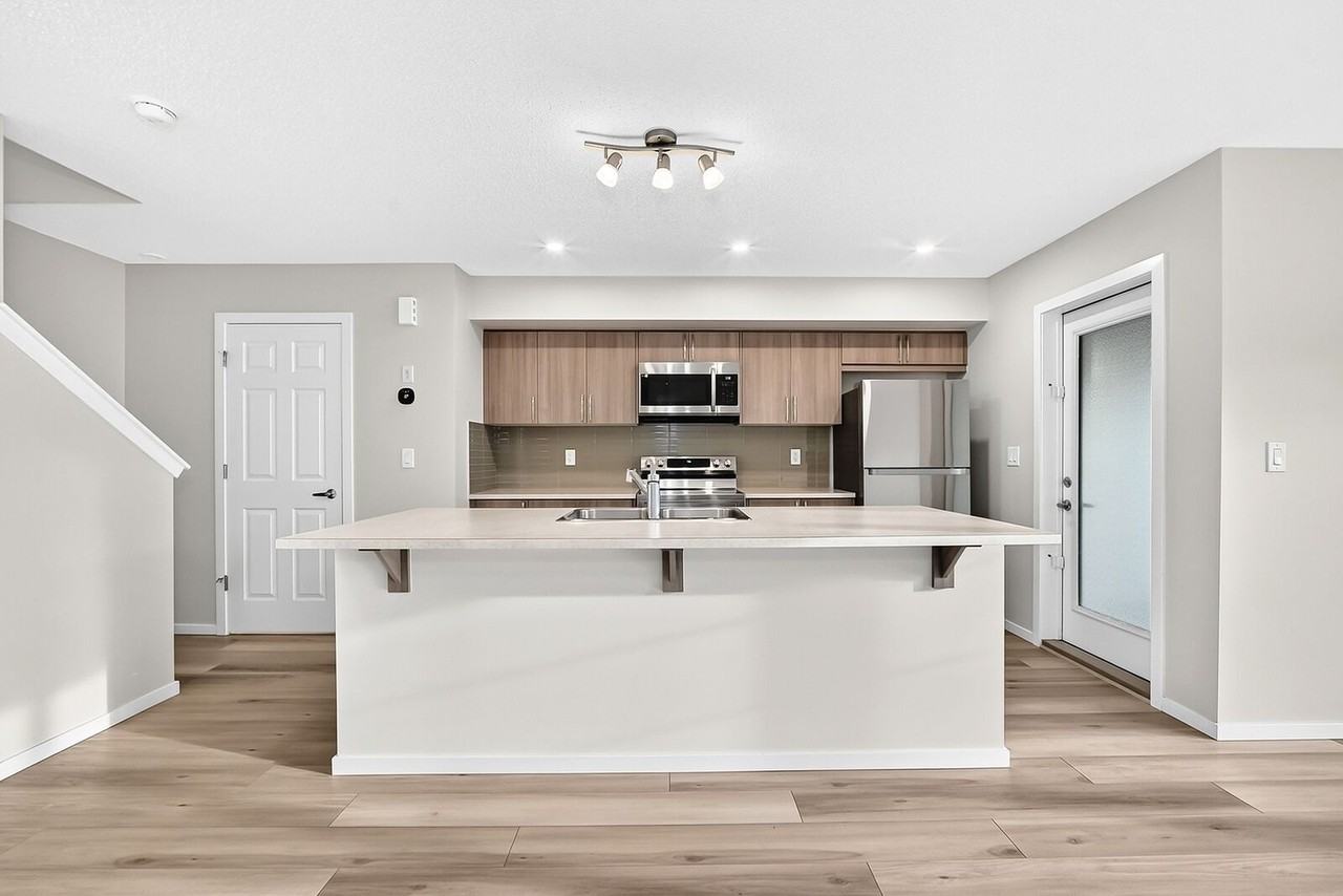 819 Windbury St Sw - Photo 7 of 50