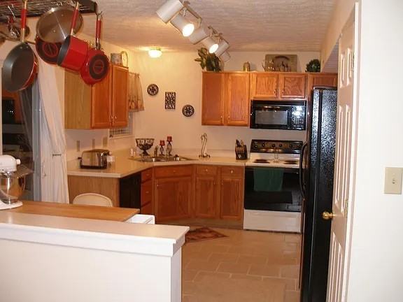 7043 Allegan Dr #NA - Photo 4 of 8