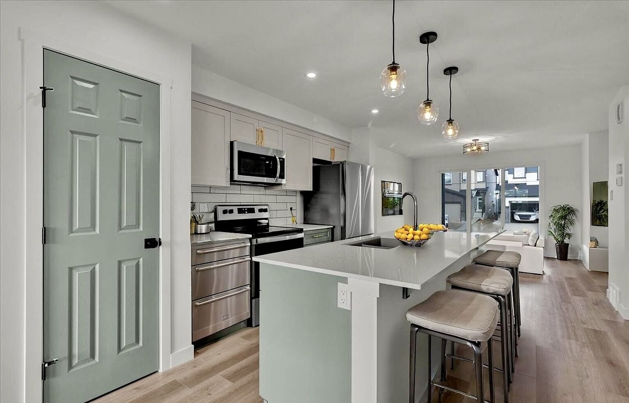 18120 73 St Nw - Photo 2 of 22
