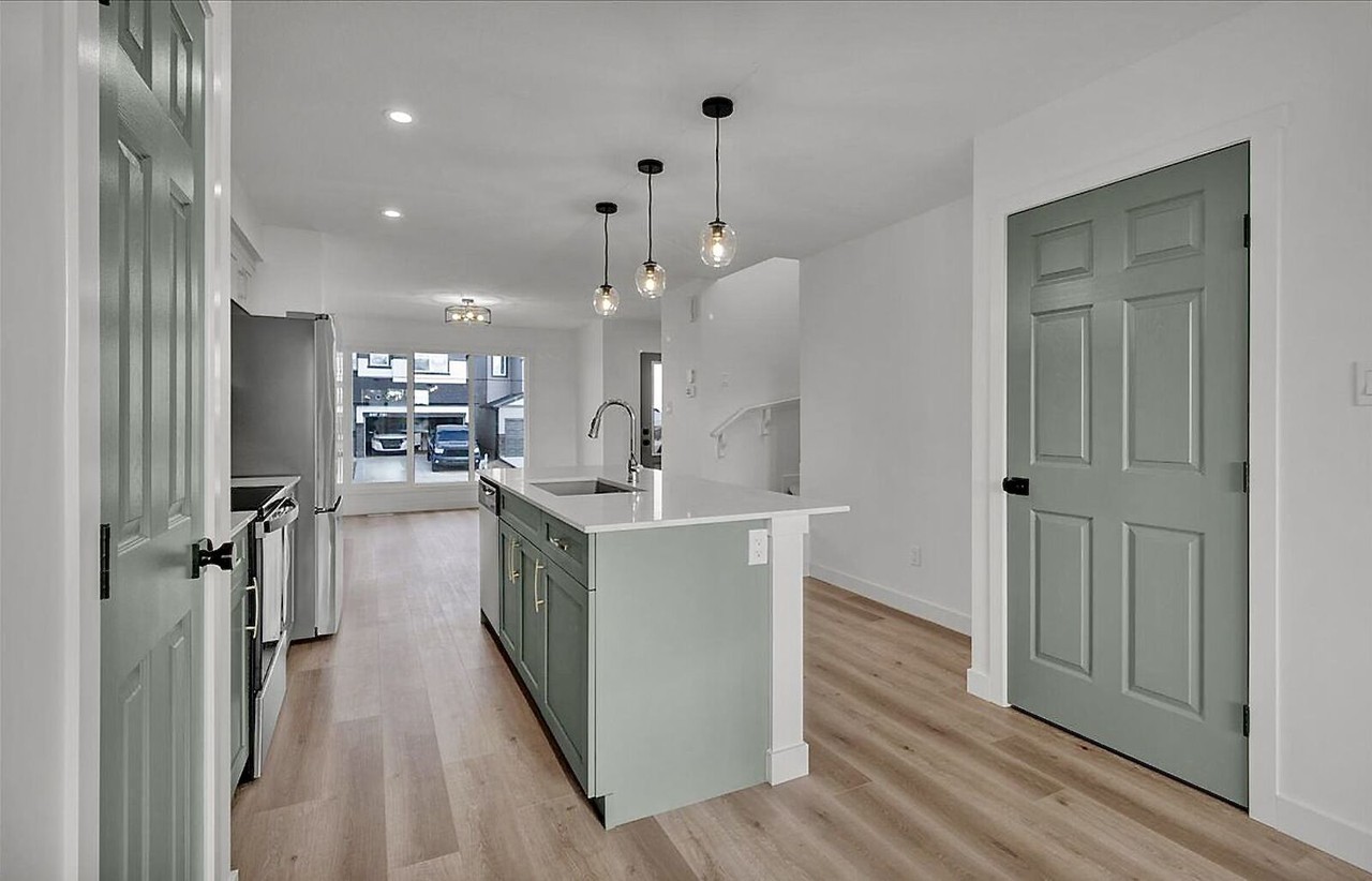 18120 73 St Nw - Photo 7 of 22