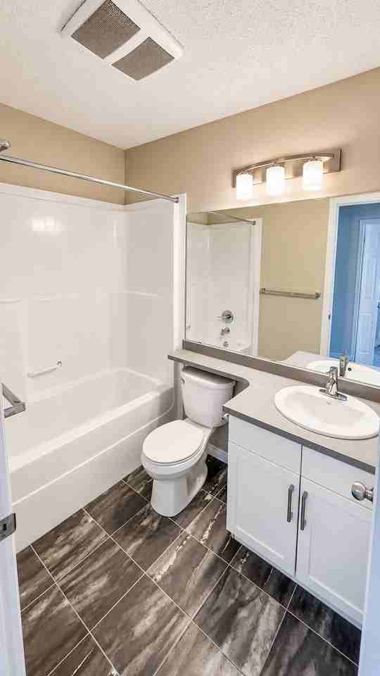 7385 - 7385 Edgemont Way Nw - Photo 6 of 22