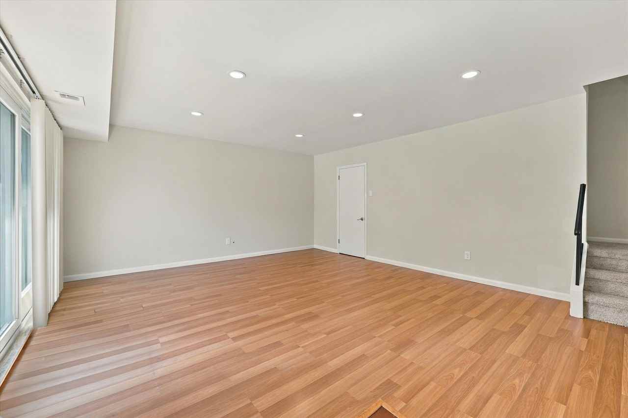 1518 Manley Rd #B32 - Photo 2 of 14