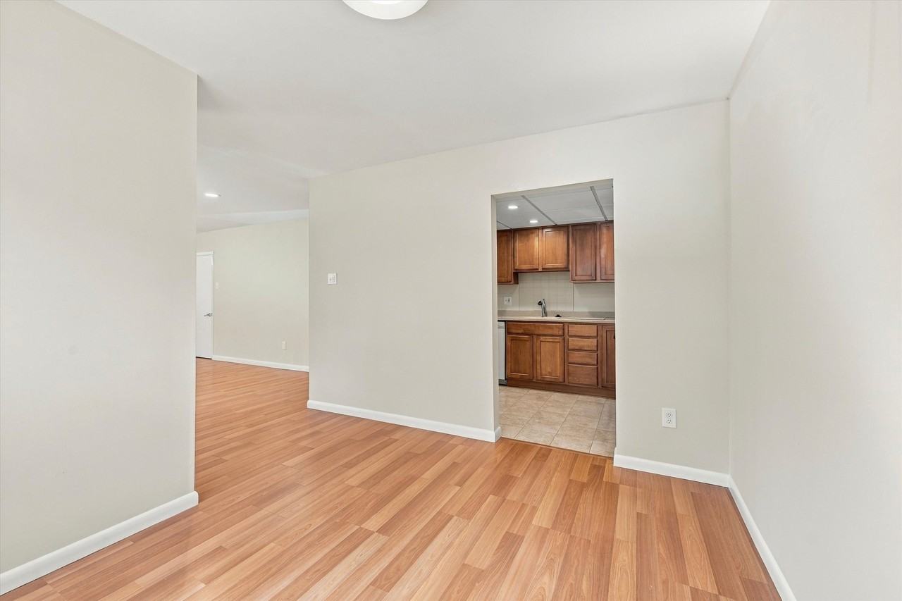 1518 Manley Rd #B32 - Photo 5 of 14