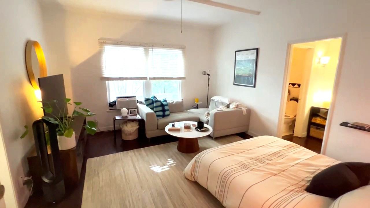 455 N Doheny Dr #102 - Photo 5 of 14