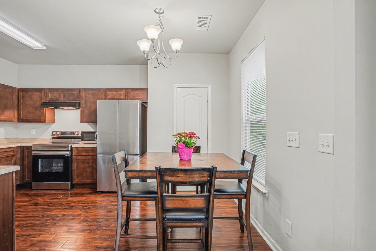 1517 Arbor Place Drive - Photo 5 of 14