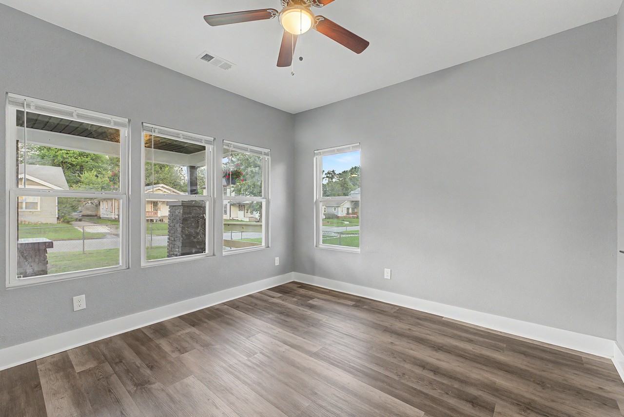 56 N Victor Ave #A - Photo 7 of 15
