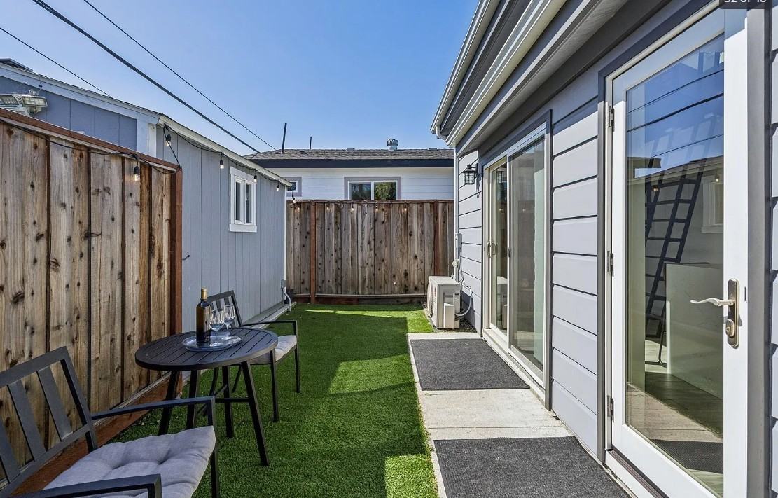 1548 Havenscourt Blvd #NA - Photo 5 of 12