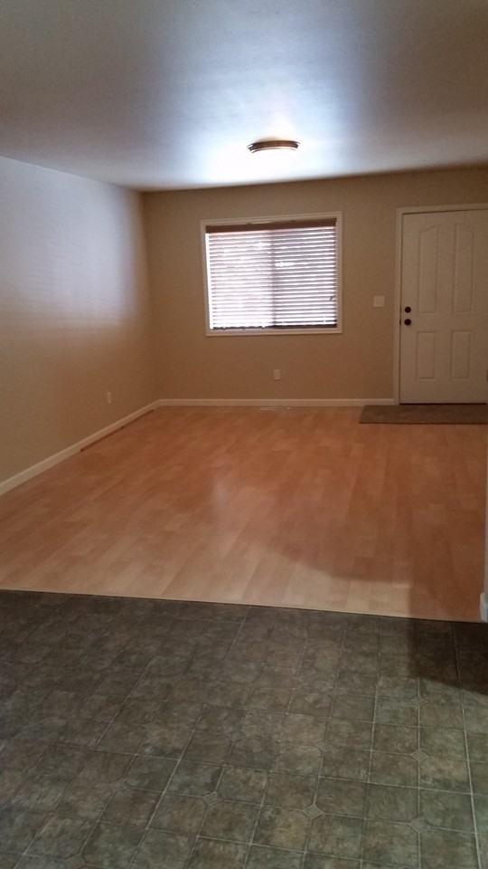 2918 N Tamarack Dr #2918 - Photo 4 of 12