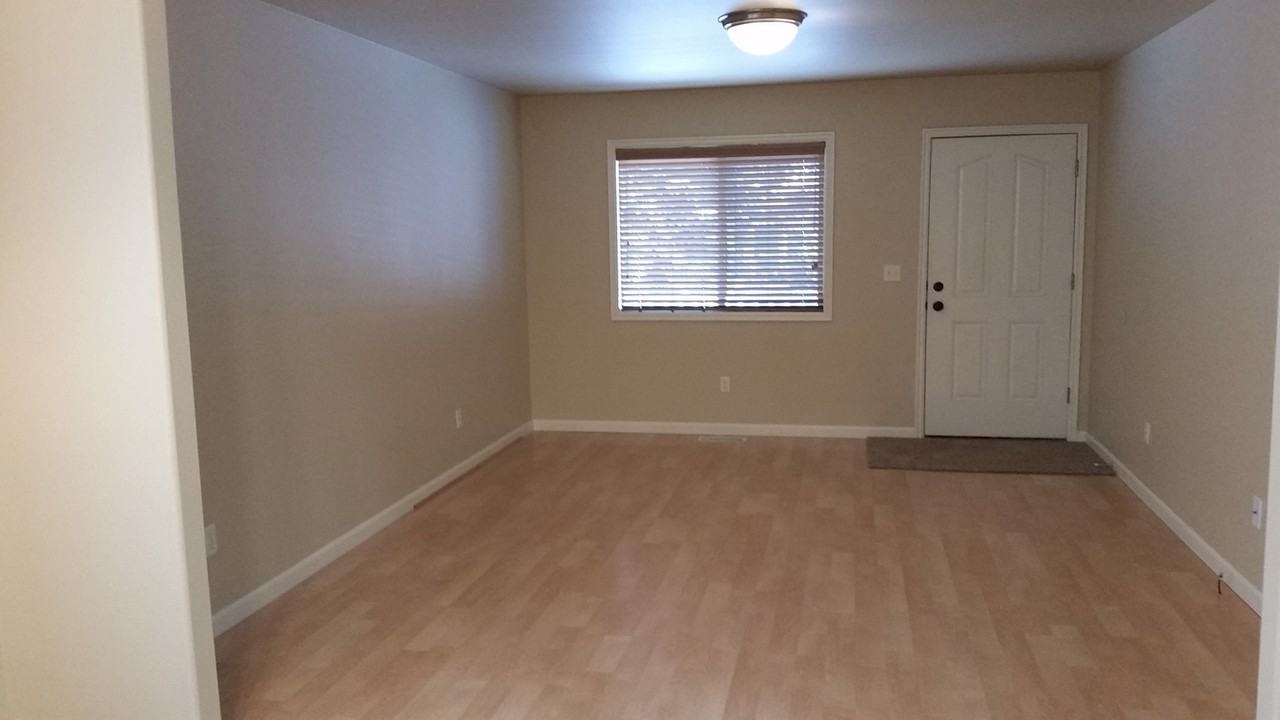 2918 N Tamarack Dr #2918 - Photo 5 of 12