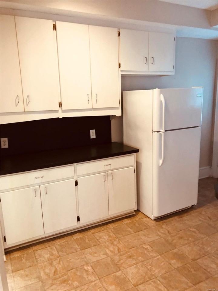 539 Ponce De Leon Ave - Photo 3 of 3