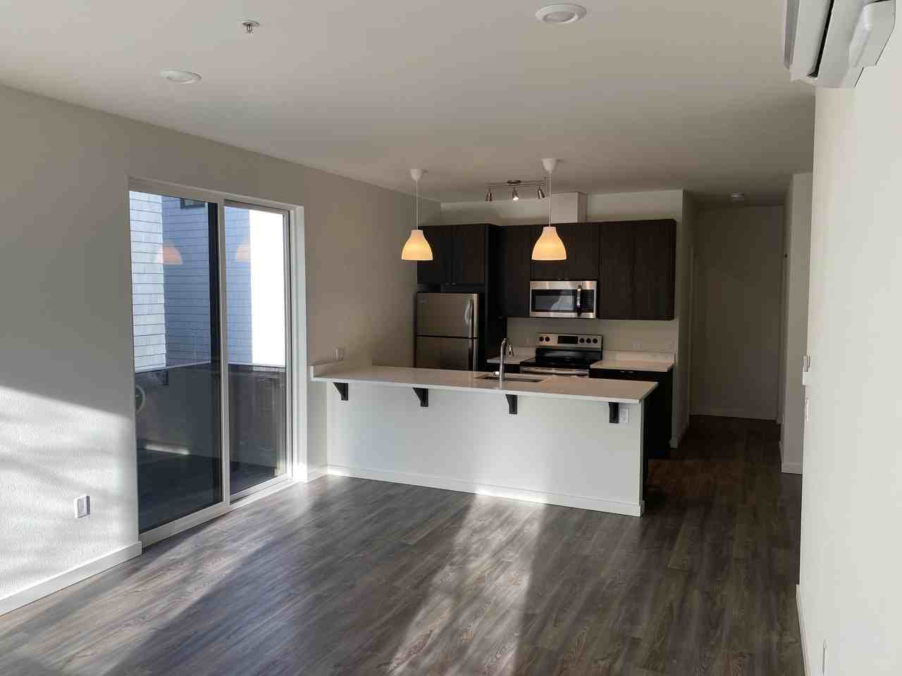 2000 Se Tacoma St #3 - Photo 5 of 11
