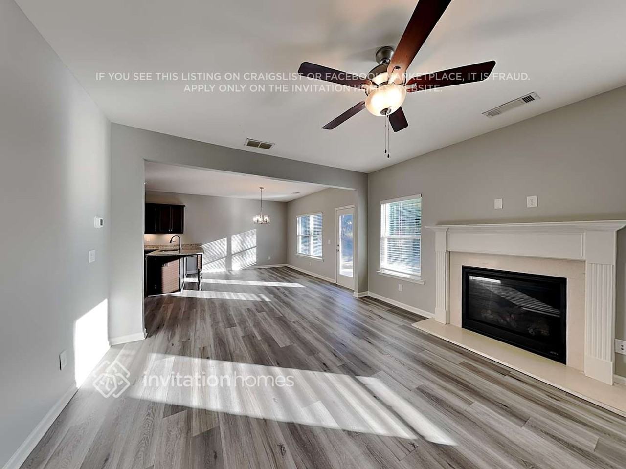 1046 Shadow Glen Dr - Photo 4 of 20