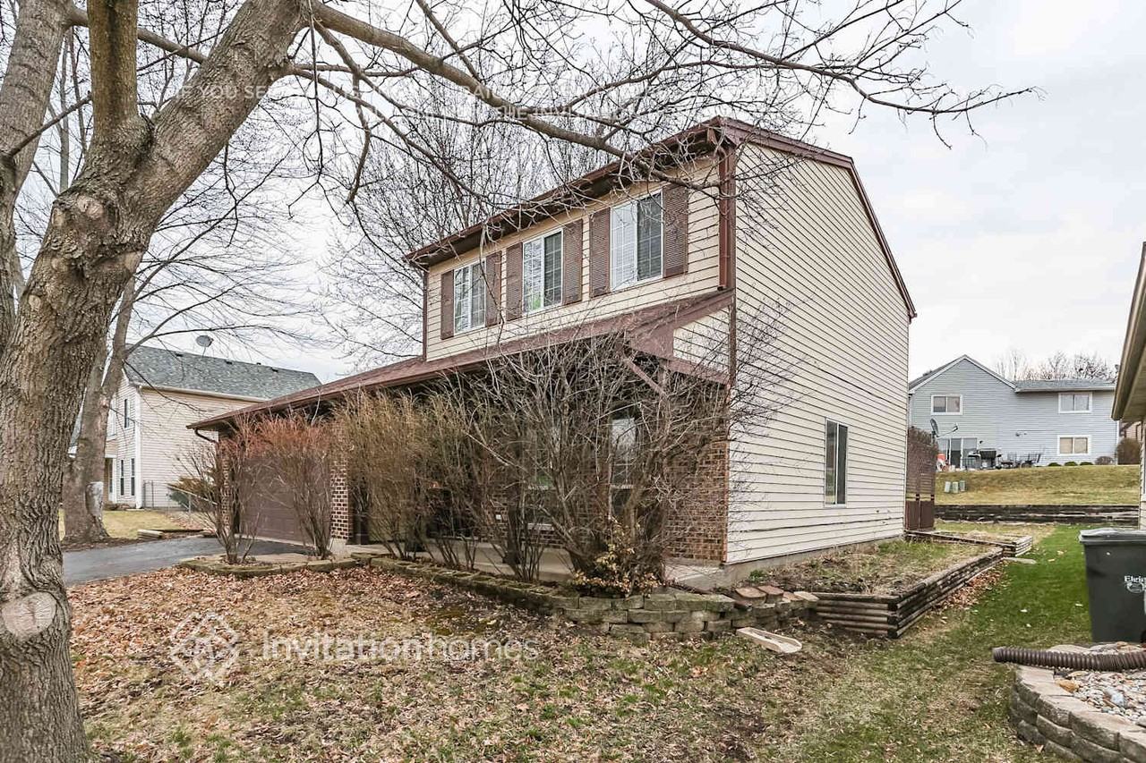 645 Dover Dr - Photo 2 of 21