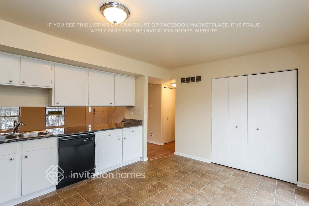 645 Dover Dr - Photo 7 of 21