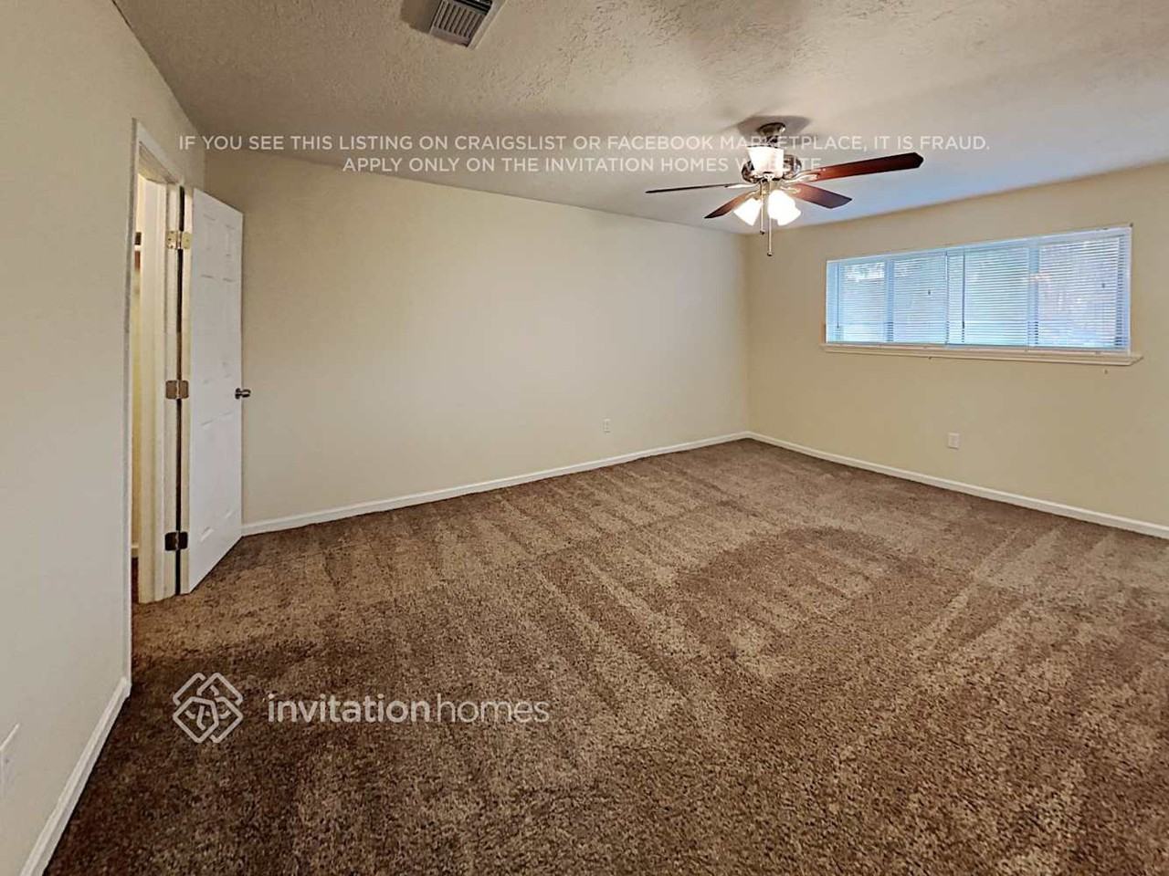 16422 Oxnard Ln - Photo 7 of 19