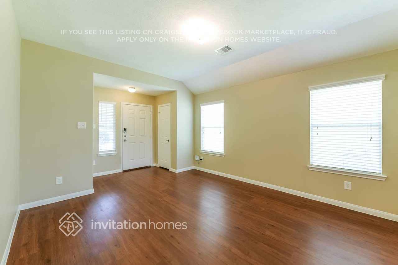 12022 Gregory Crossing Way - Photo 6 of 21