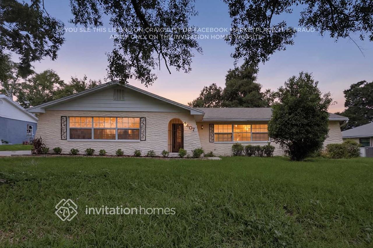 4407 Orangewood Loop E - Photo 3 of 23