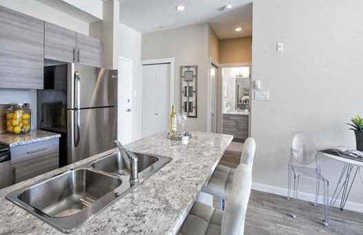Hoylake Apartments - Photo 7 of 16