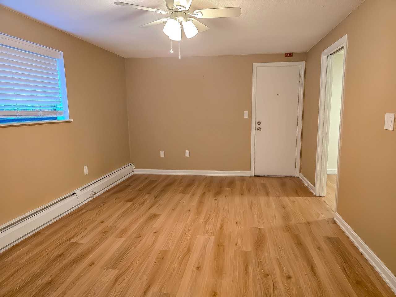 80L English Village Rd #101 - Photo 5 of 11