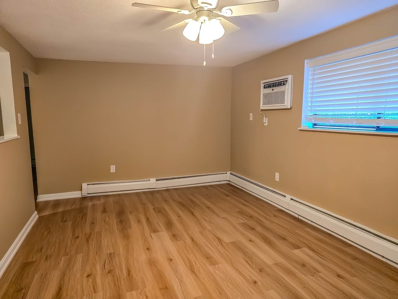 80L English Village Rd #101 - Photo 6 of 11