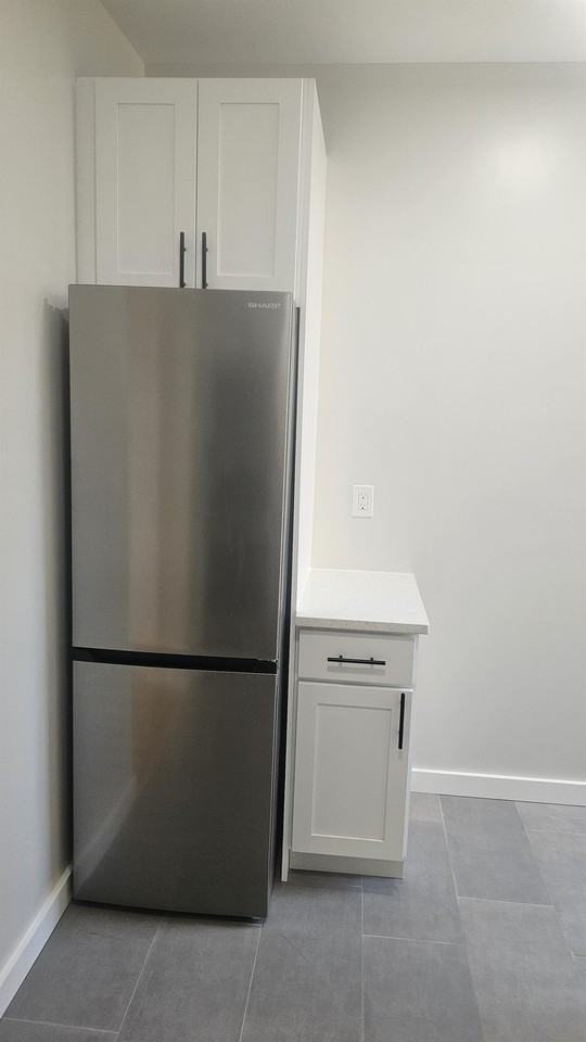 119 Magnolia AveApartment 4F #119-4F - Photo 4 of 8