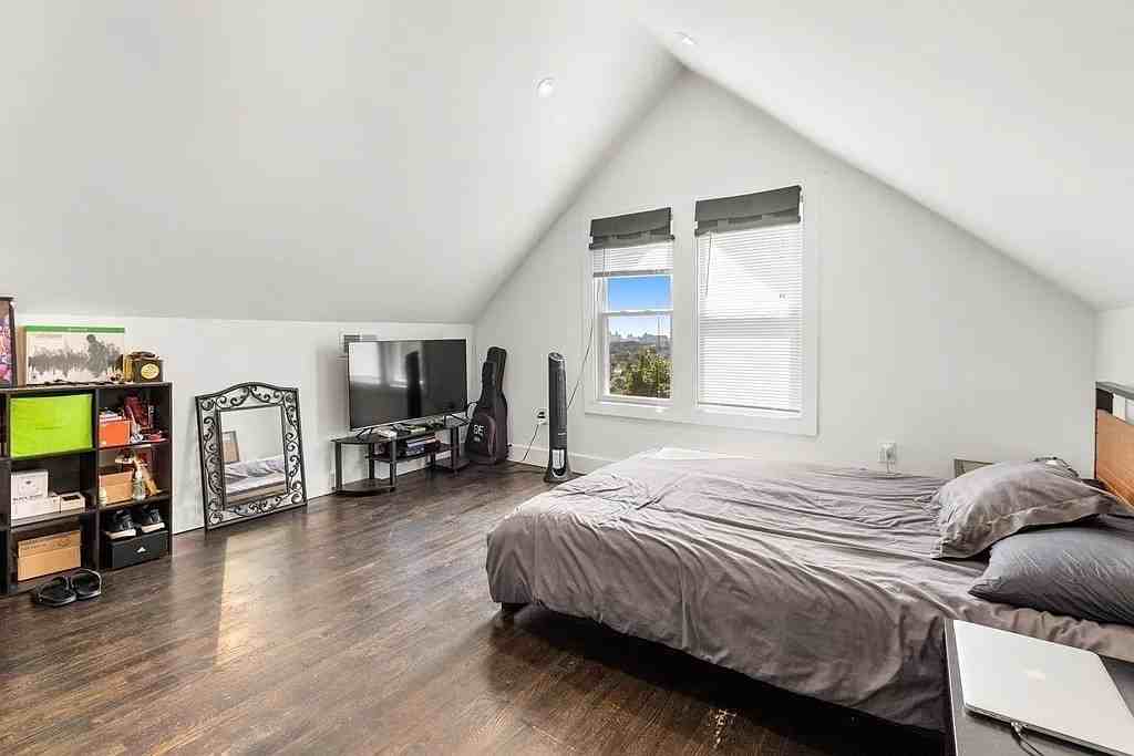 8 Murray Hill Rd #2 - Photo 4 of 20