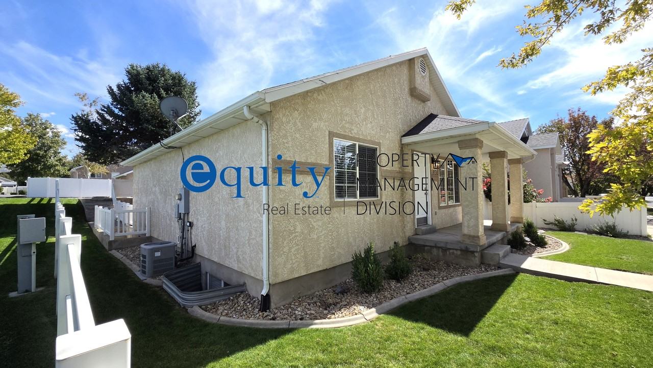 11851 S Poultry Dr #1 - Photo 3 of 28