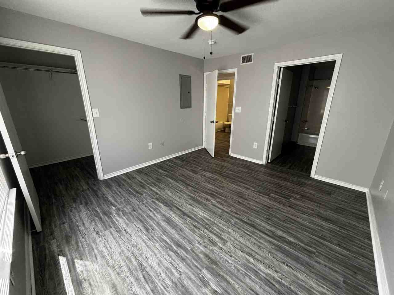 3817 S. Veterans Blvd-924 #924WD60 - Photo 3 of 11