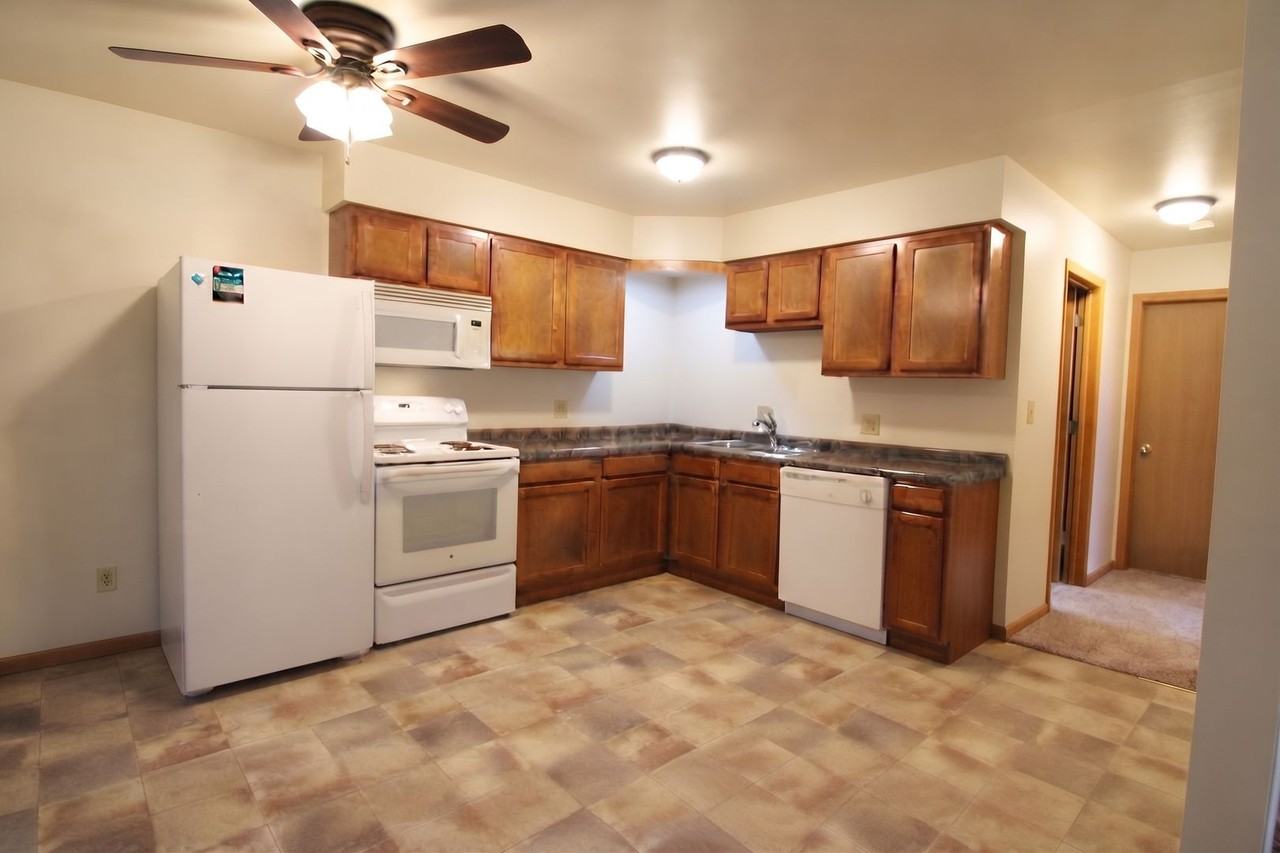 Geneva Estates - Photo 3 of 15