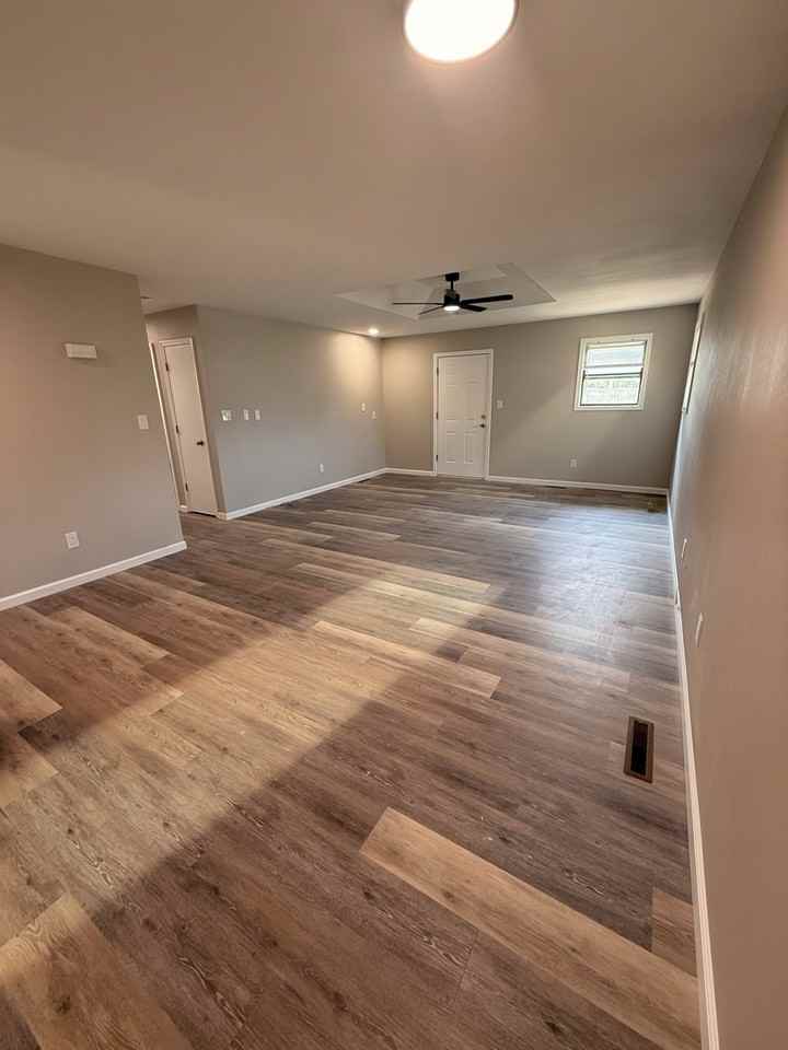 3440 W Sylvania St #1 - Photo 4 of 12