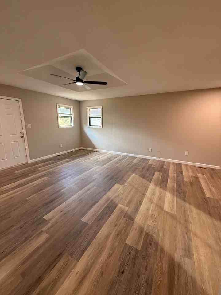 3440 W Sylvania St #1 - Photo 5 of 12
