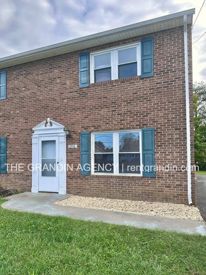 6916 Wood Haven Rd #6916 - Photo 2 of 17