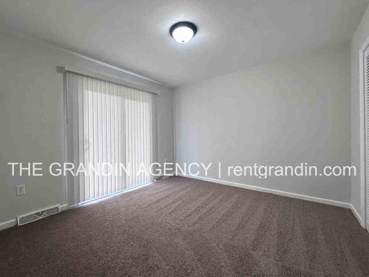 6916 Wood Haven Rd #6916 - Photo 6 of 17