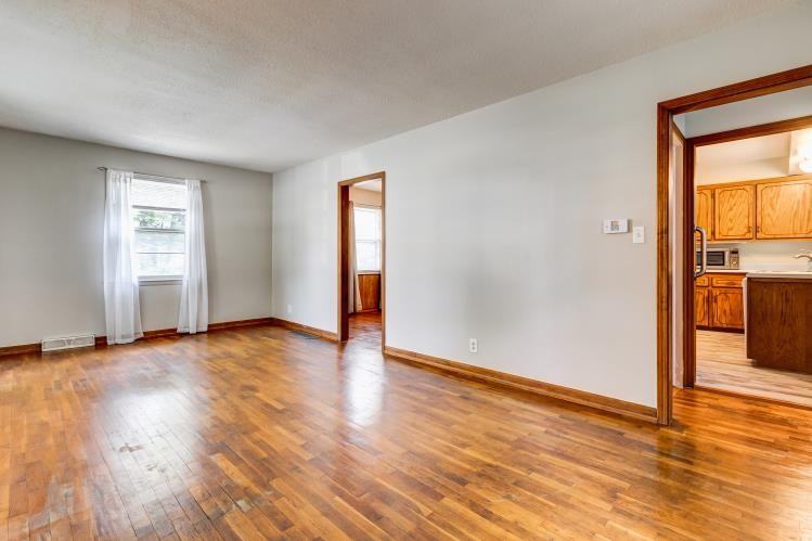 1119 3rd Ave #1 - Photo 4 of 18