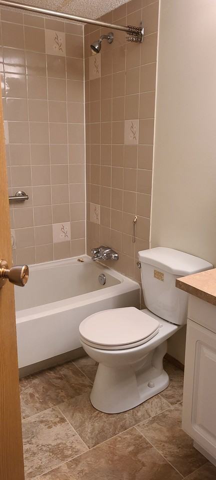 5204 Dalton Dr Nw - Photo 4 of 9