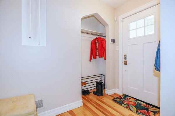 104 Elm Park Rd - Photo 7 of 23