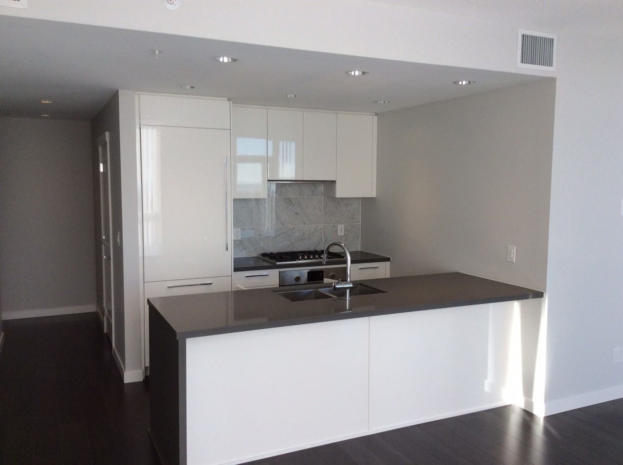 5628 Birney Ave - Photo 2 of 6