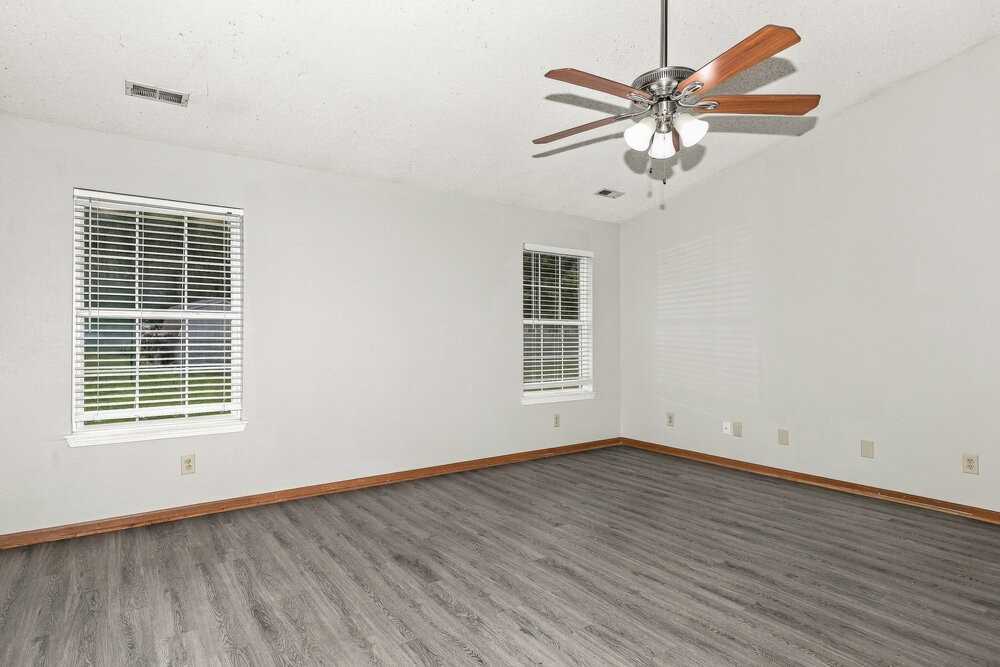 6036 Riversport Ct - Photo 4 of 16