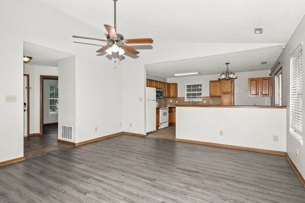 6036 Riversport Ct - Photo 6 of 16