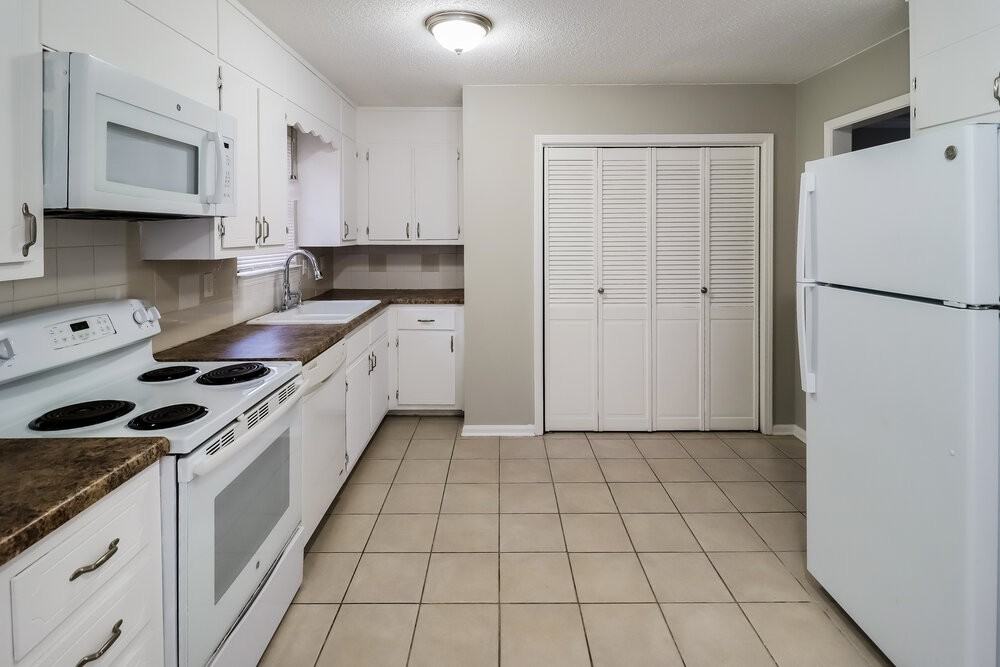 6407 Tyler Loop Rd - Photo 6 of 16