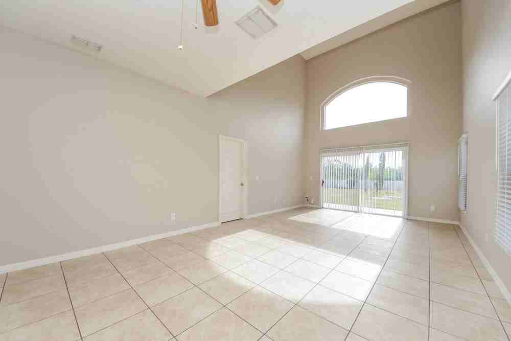 1160 Timberbend Cir - Photo 3 of 15
