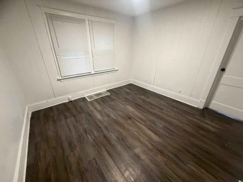 8762 Lowell St - Photo 7 of 10