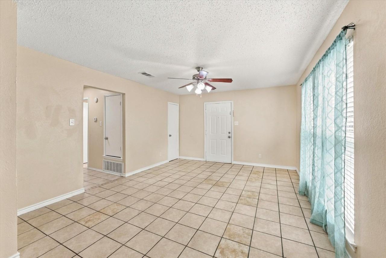 403 N 7th St - Photo 3 of 10