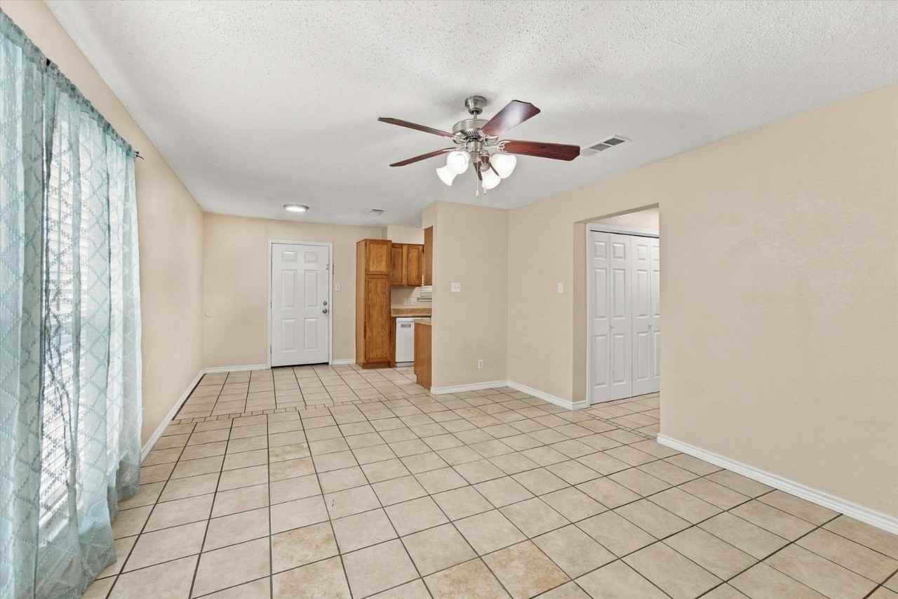403 N 7th St - Photo 4 of 10