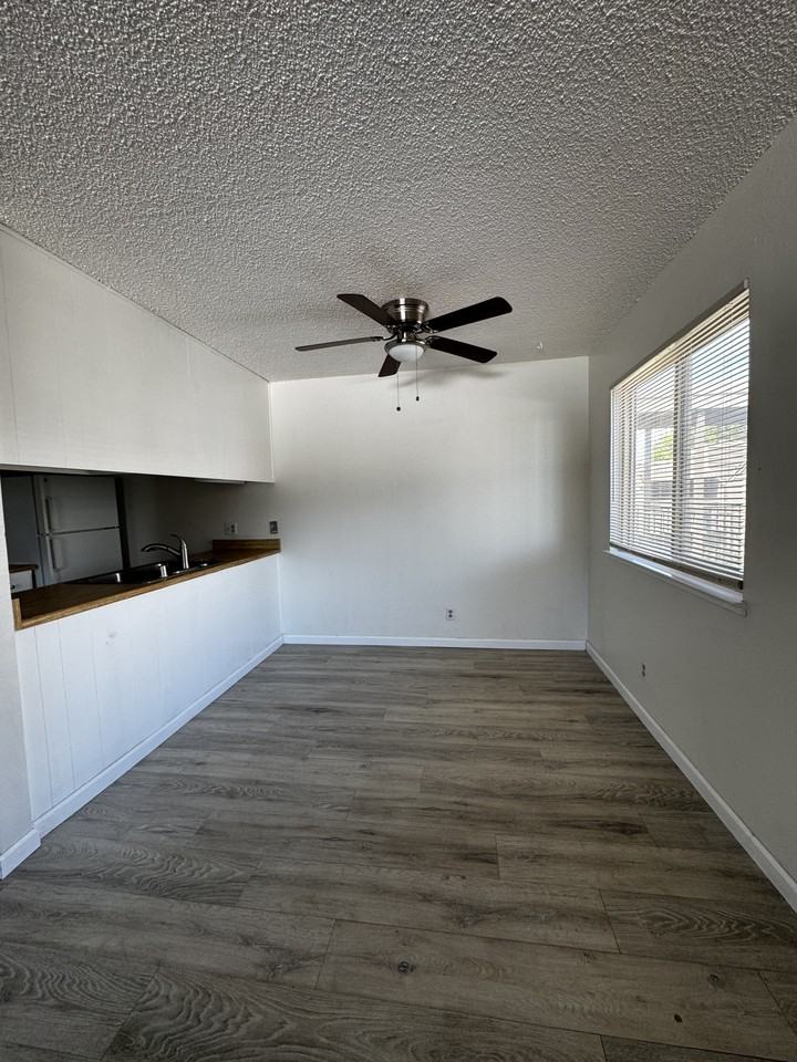 2004 Ahern St #1 - Photo 3 of 8