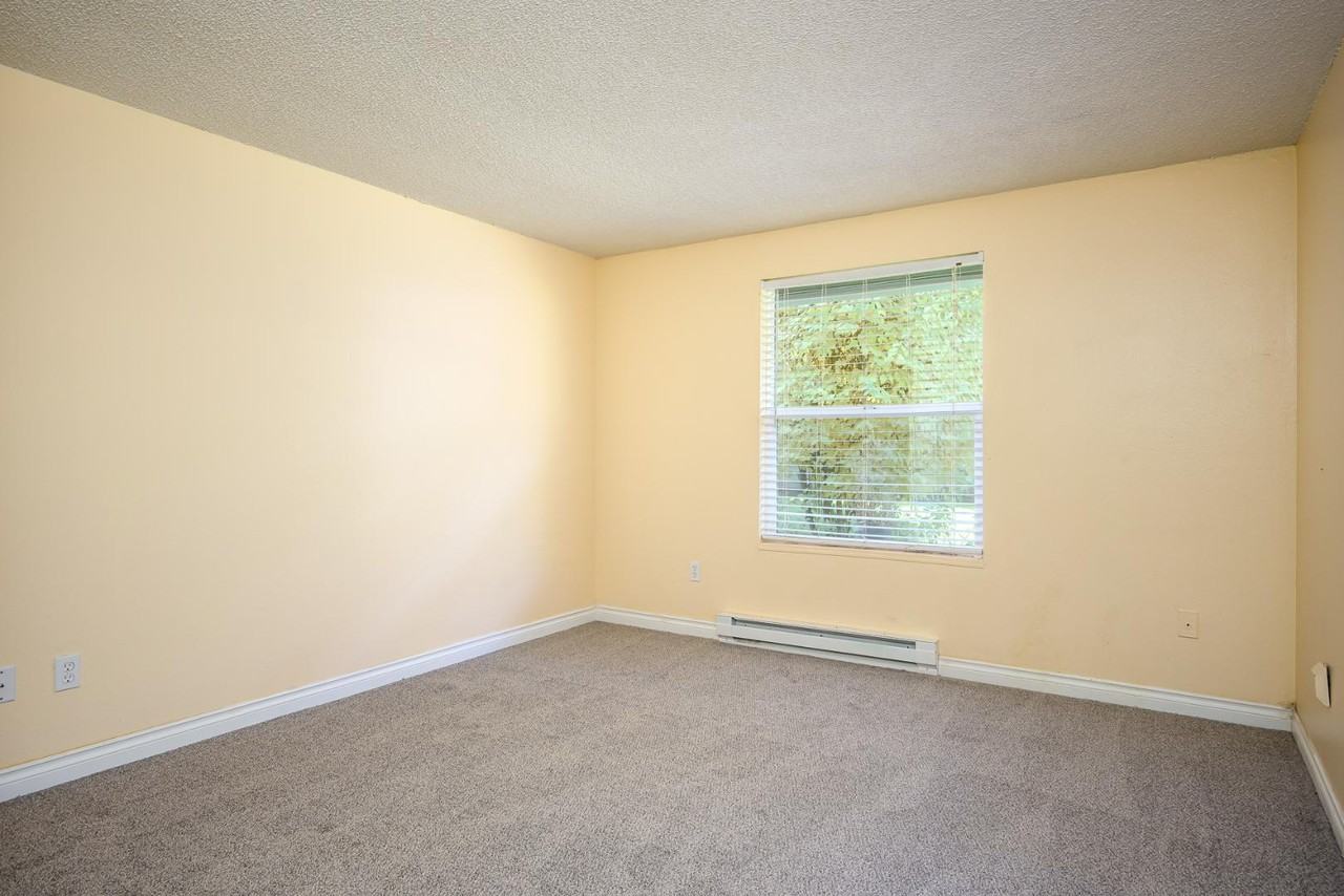 5470 Sw Alger Ave - Photo 7 of 12